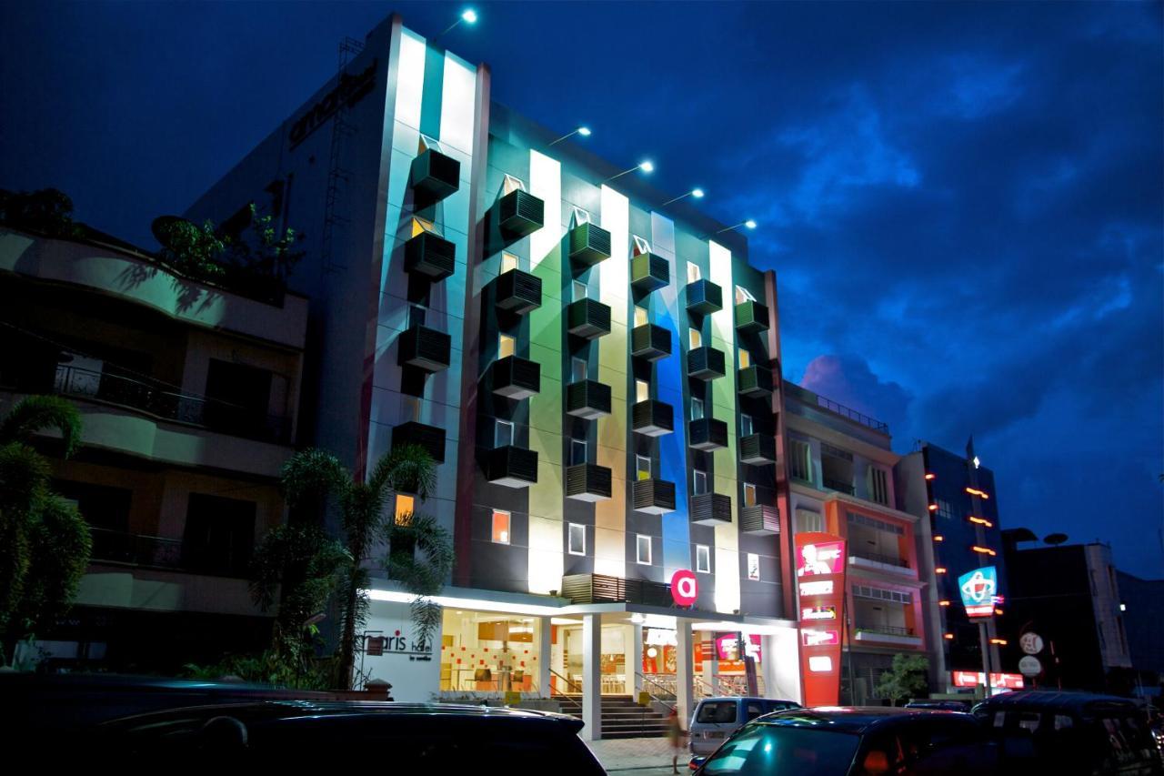Amaris Hotel Ambon Extérieur photo
