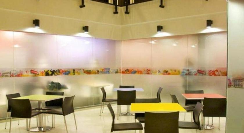 Amaris Hotel Ambon Extérieur photo